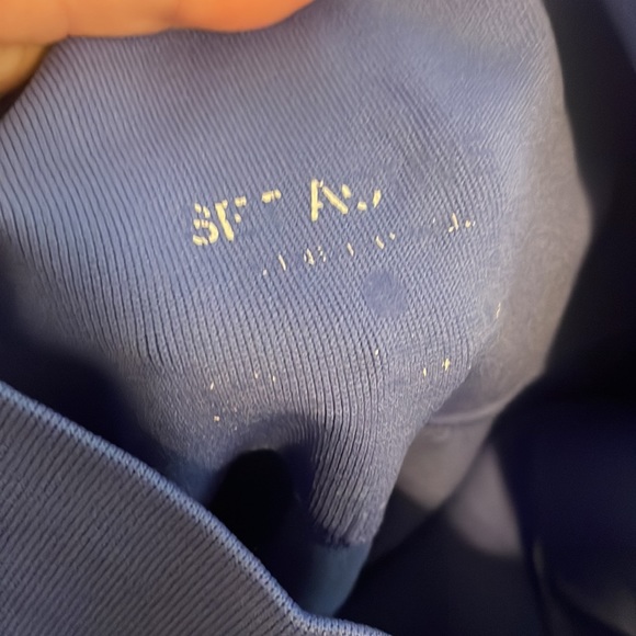 SET ACTIVE SET in snow cone!💙 Size small for both top and leggings! - Picture 5 of 5